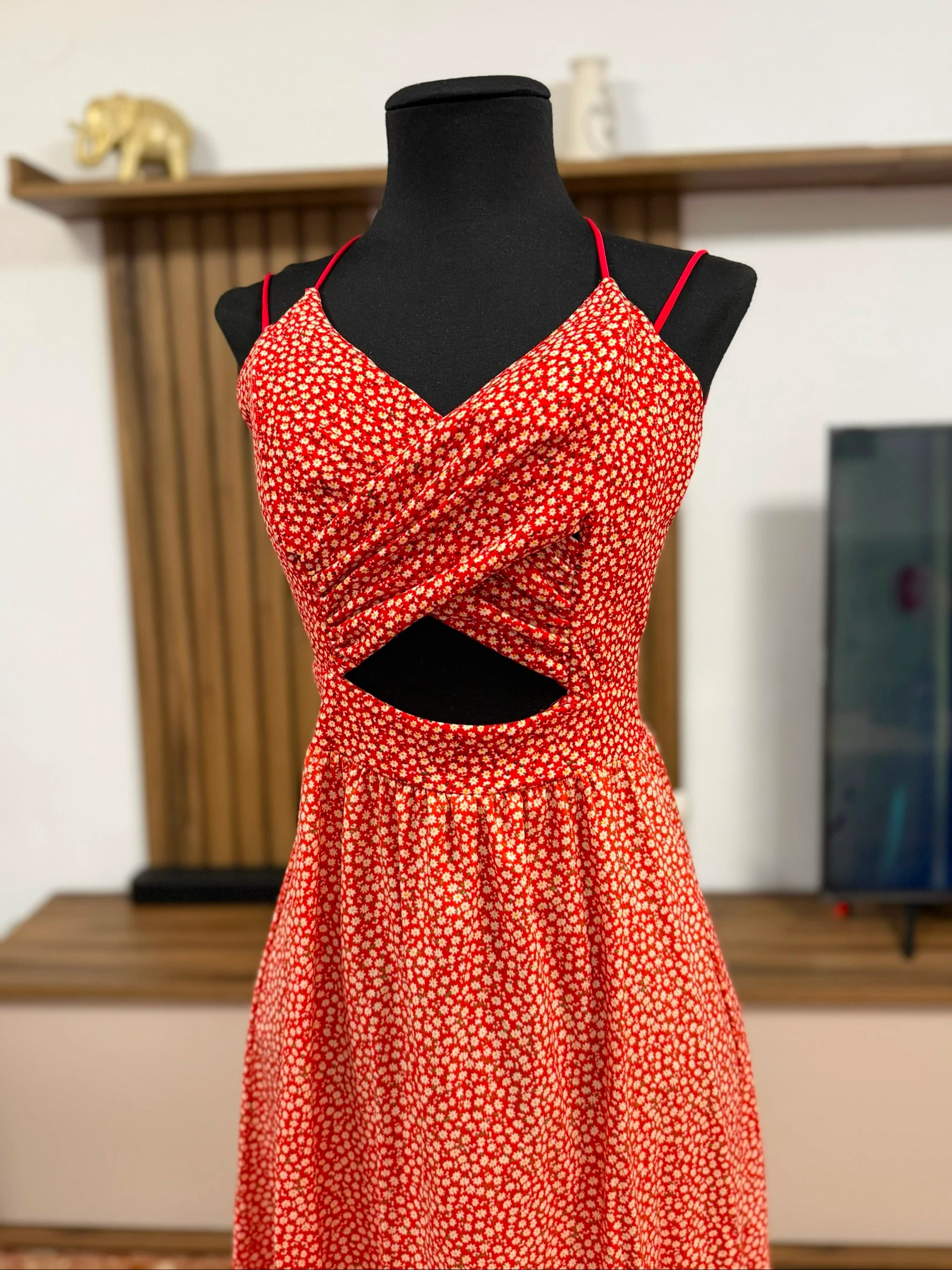 Red printed maxi dress with an opening – photo 2
